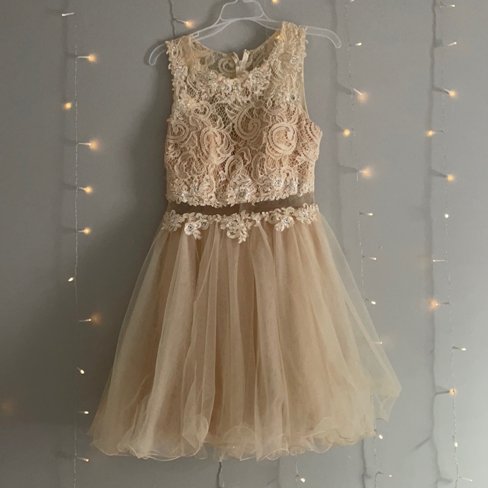Juniors 1 piece formal dress w/gems and tulleskirt